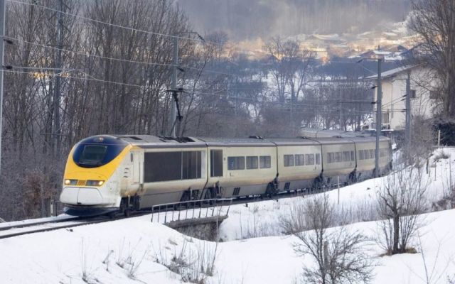 Ski Train Service From London to the Alps Rides Again