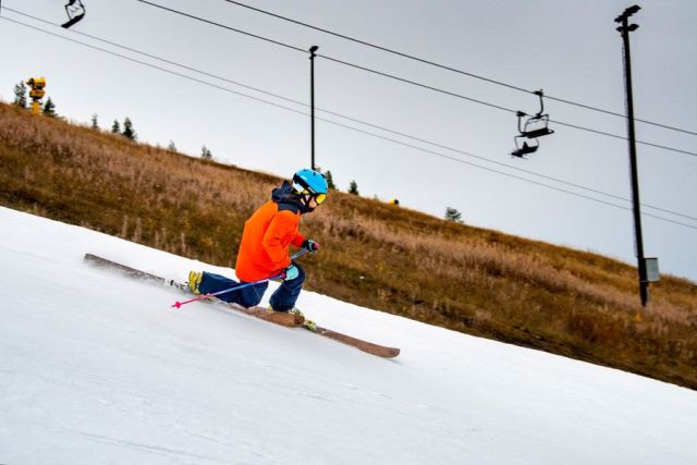 Levi Begins Spreading Out 130 000 m³ of Snow