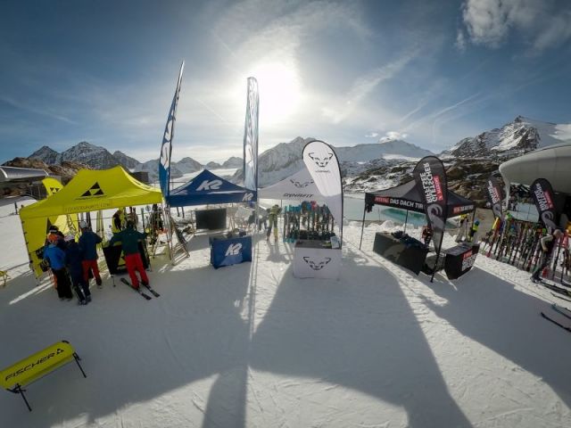 More Glacier Resorts Open in The Alps as Temps Drop