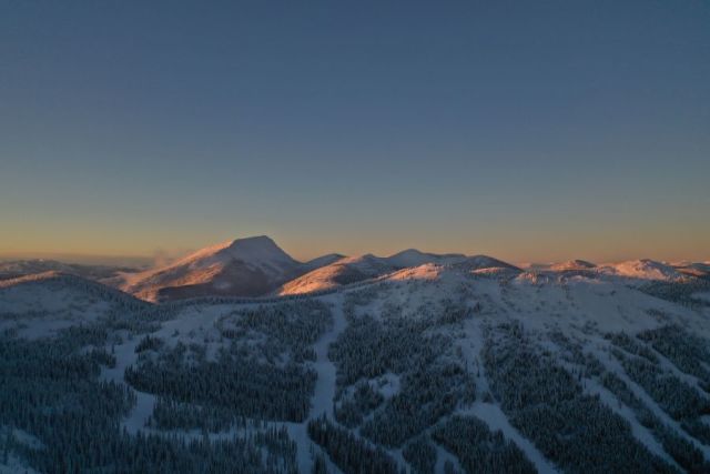 Last Big Canadian Resort Opens For Season At Last