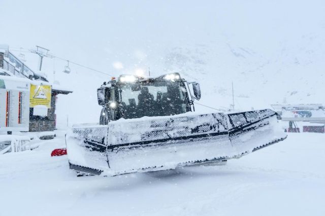 (Much Needed) Snowfall in the Pyrenees