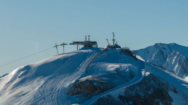 Resorts in the Alps Battle To Open Most Terrain