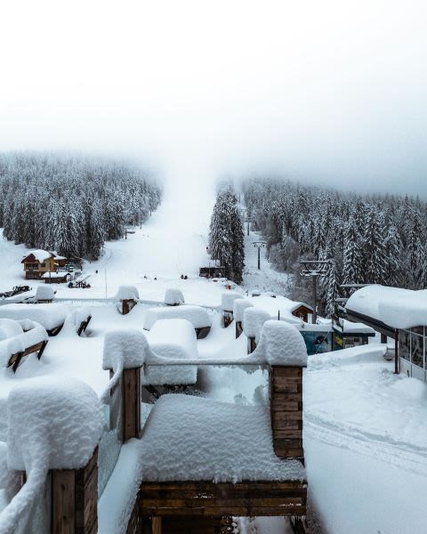 Bulgarian Ski Area Opening Early After Bumper Snowfall