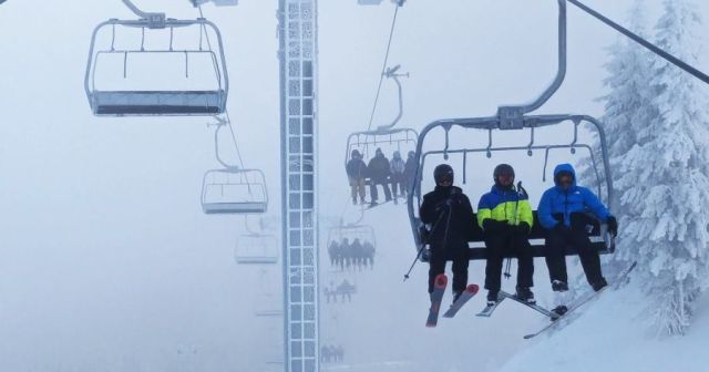 Up to 4 Feet Of Fresh Snowfall For North America's West Coast