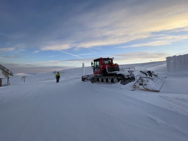 Scottish Ski Centres Open Early For 25-26 Season