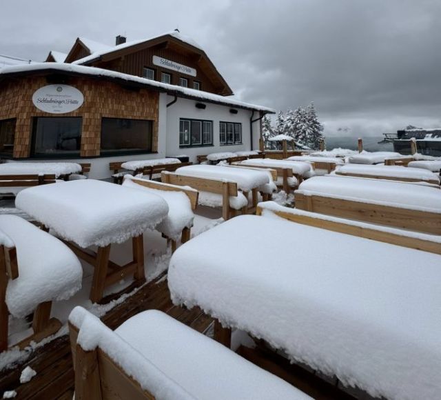 May Snowfall Closes Slopes in the Alps