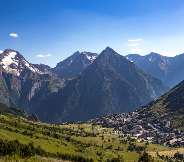 Summer Skiing in Les 2 Alpes Opens in June