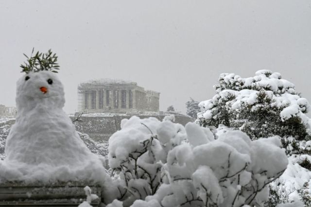 Norwegian ambassador proves you can ski in Athens