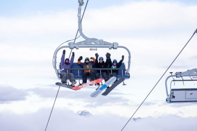 NZ resorts open with top up of fresh snow