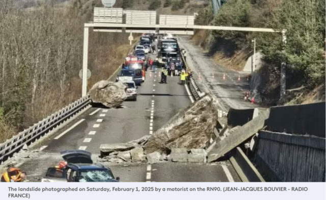 Landslide blocks Tarentaise valley creating 16 mile traffic jam