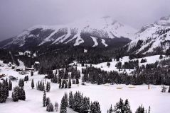 Canadian Ski Season to Start Early - Tomorrow