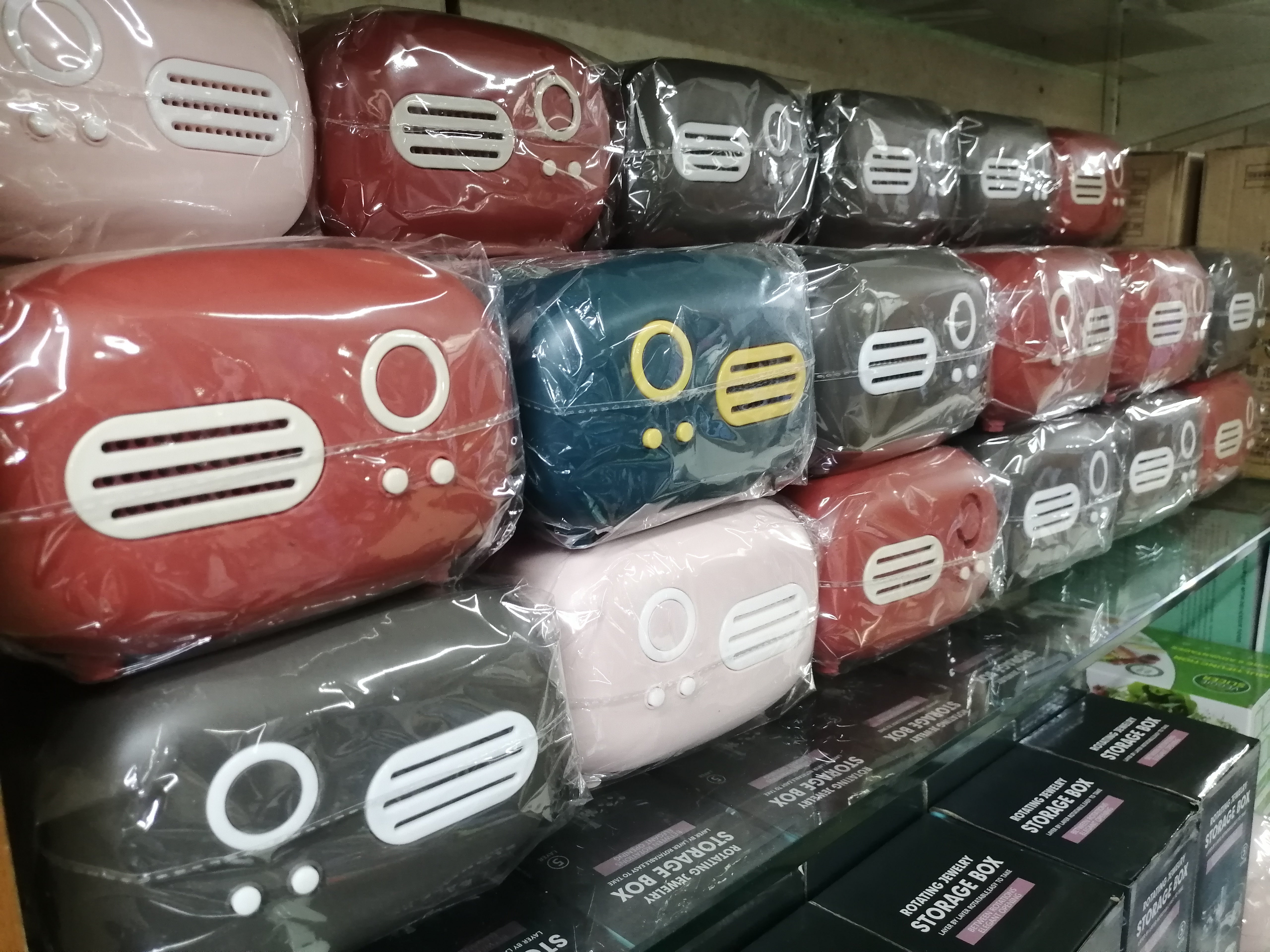 Radio Shape Tissue Cover Box