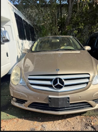2008 Mercedes-Benz R-Class R350 / R500 Crossover Wagon available for rent from M3 Rental in Houston