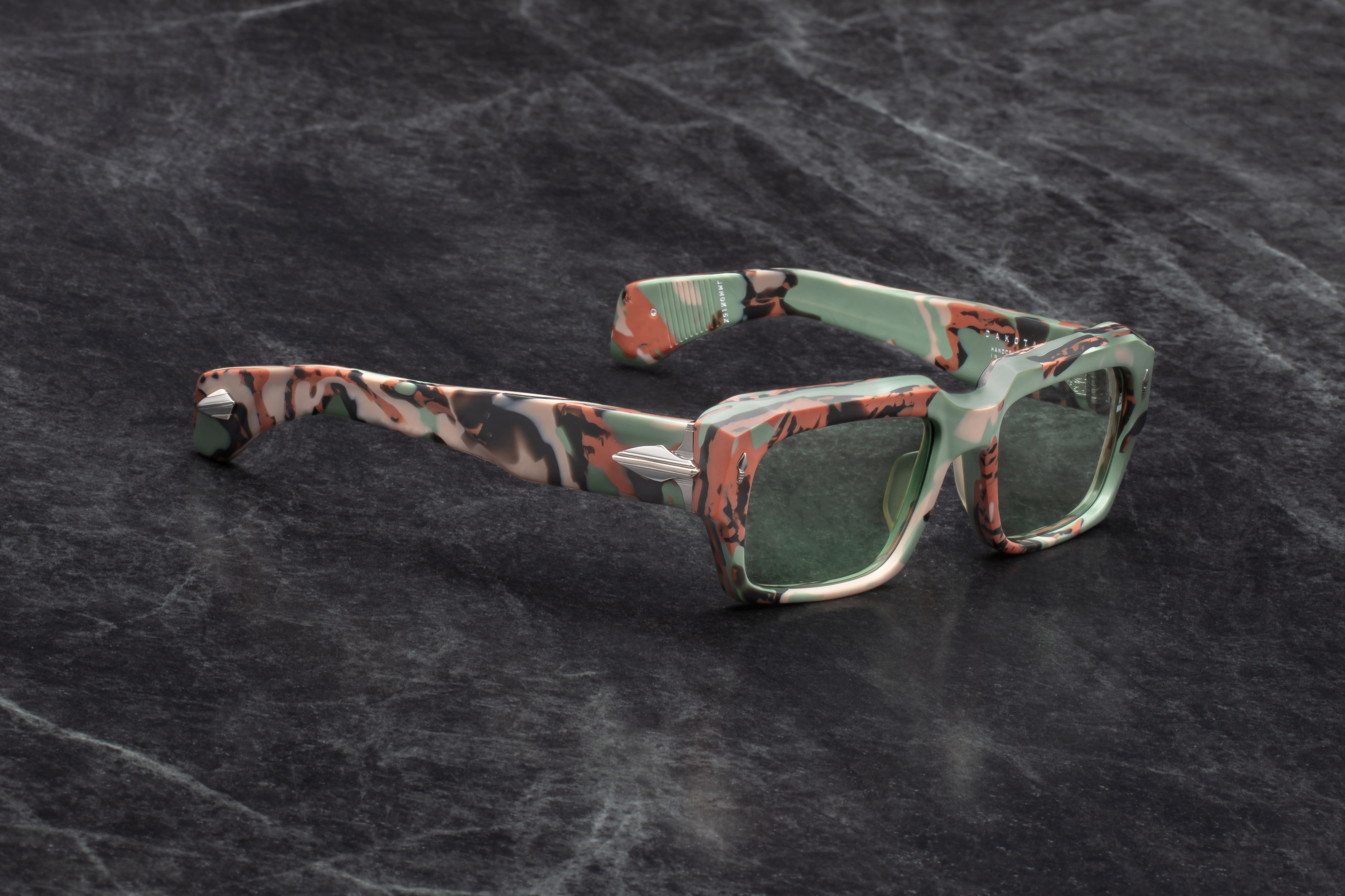 15X-SERGEANT / FERN MINERAL GLASS