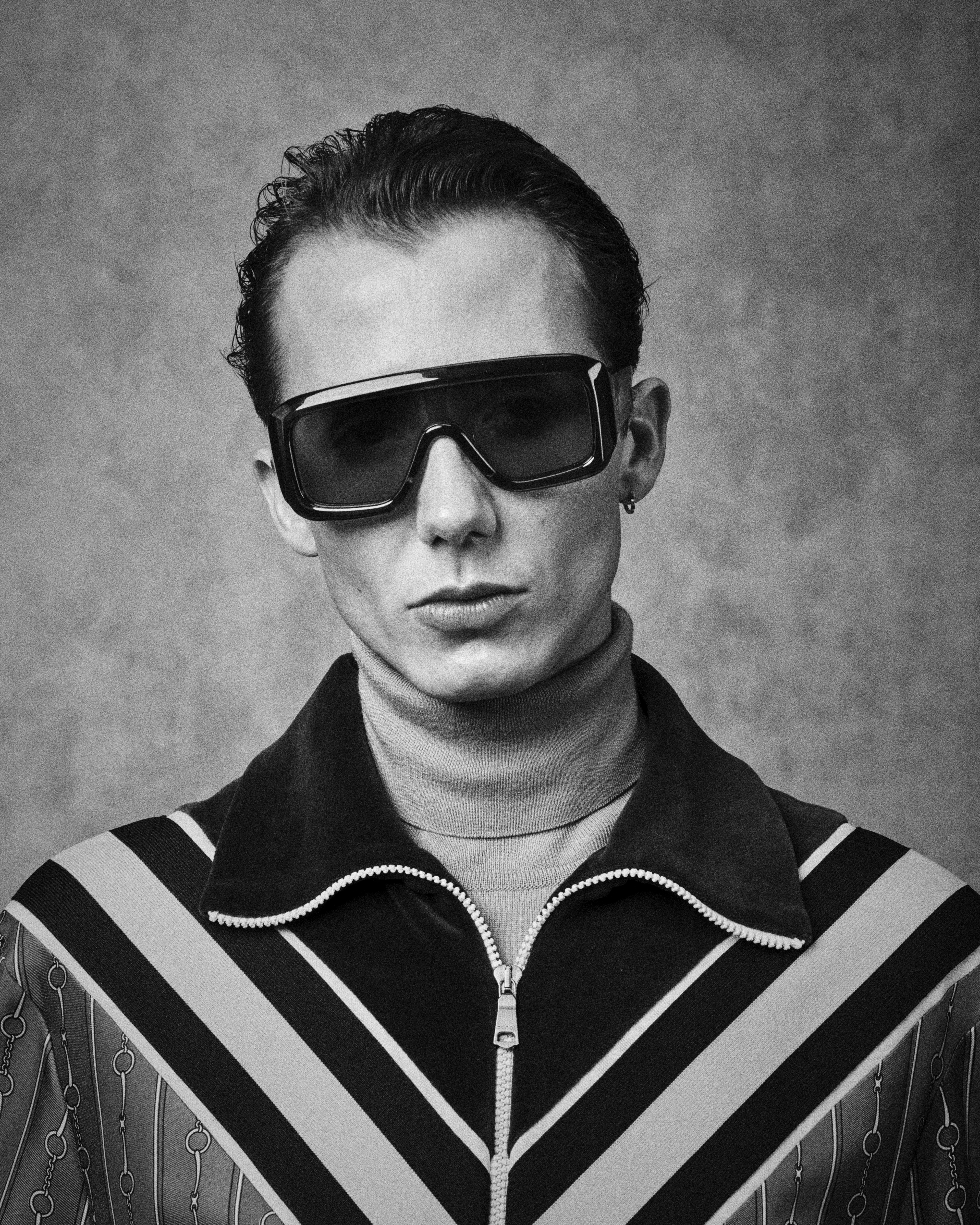 58-RAVEN / NYLON JET GRADIENT