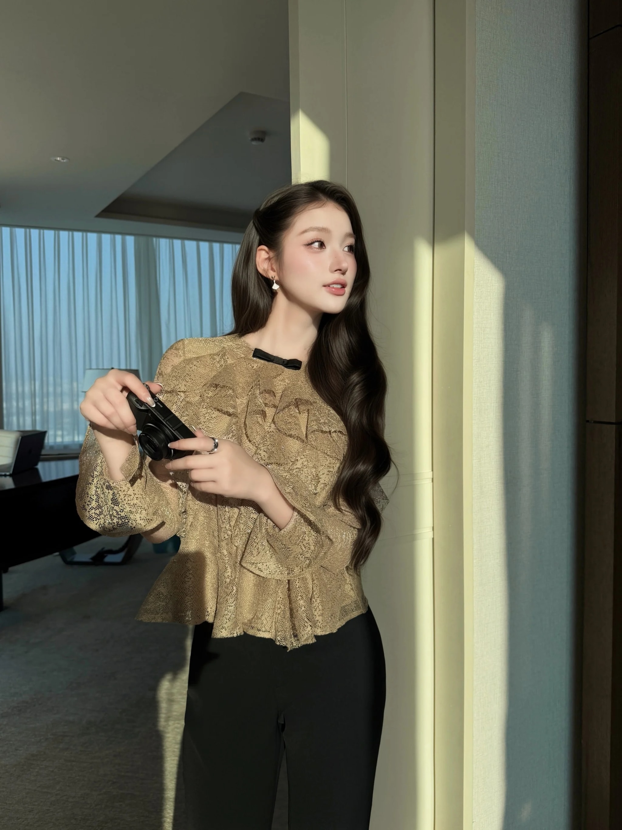 Áo lưới kim tuyến nâu Amber Top – Tops - Image 7