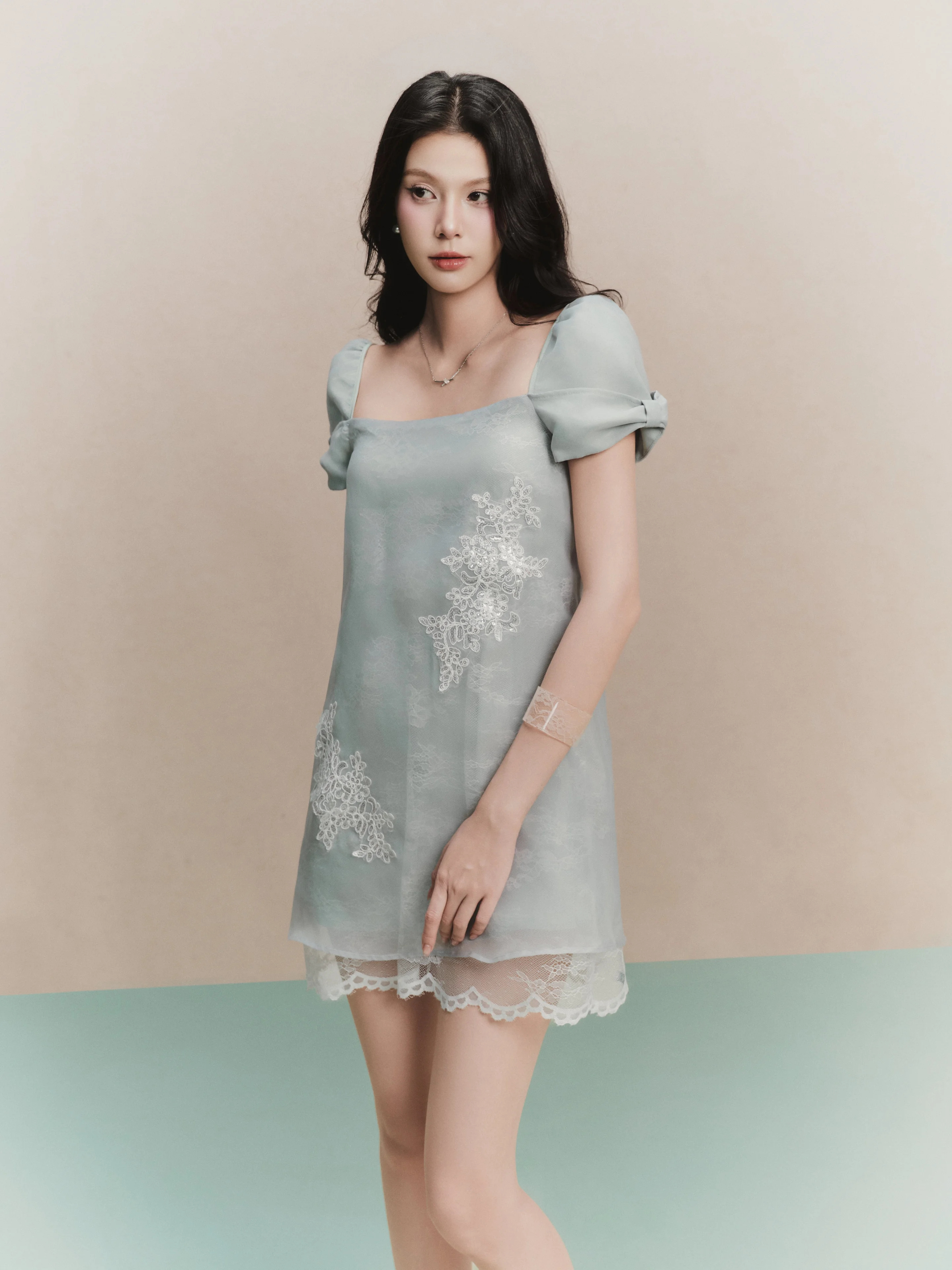 Váy tơ xanh phối ren Daphne