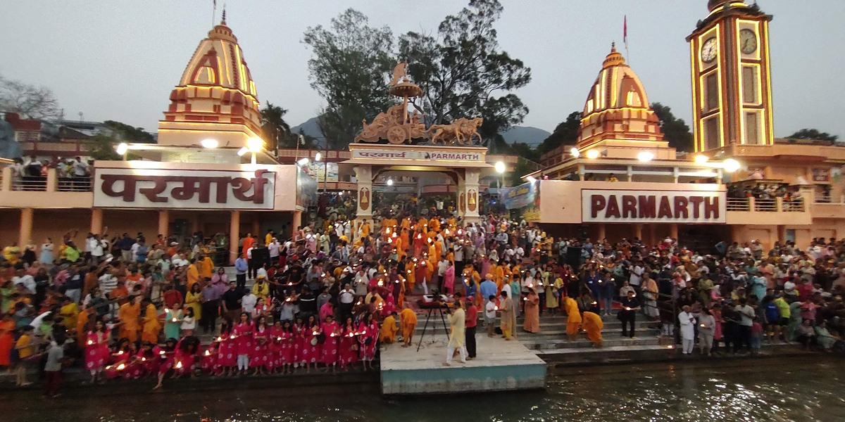 Sacred Ganga Yagya and Aarti at Parmarth Niketan Rishikesh Sacred Ganga Yagya & Aarti