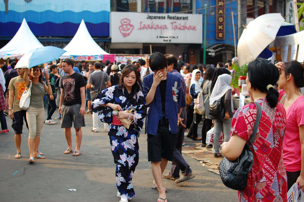 Suasana Jepang di Ennichisai Blok M