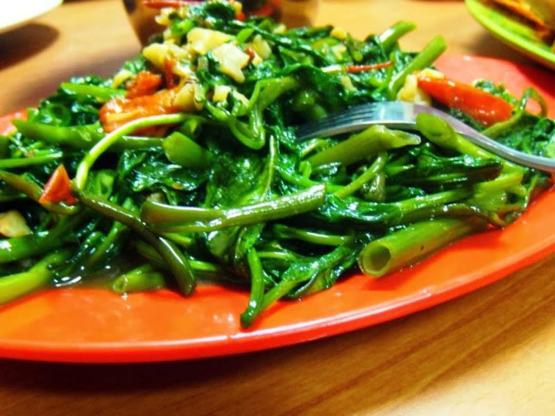 Ditaklukan ‘Tuah’  Kangkung