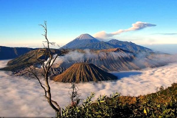 Destinasi Menarik Sepanjang Bromo, Tengger dan Semeru
