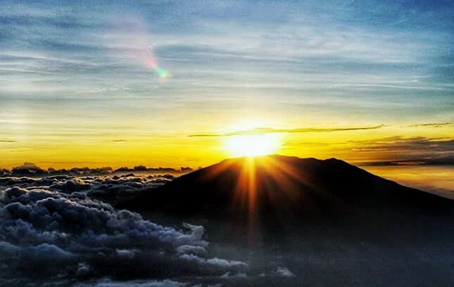 Gunung Singgalang, Pesona Alam Eksotis Sumatera Barat