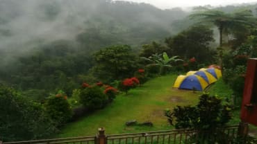 Tetirah di Eagle Hill Outbond Camp, Didekap Kabut, Ditemani Gerimis