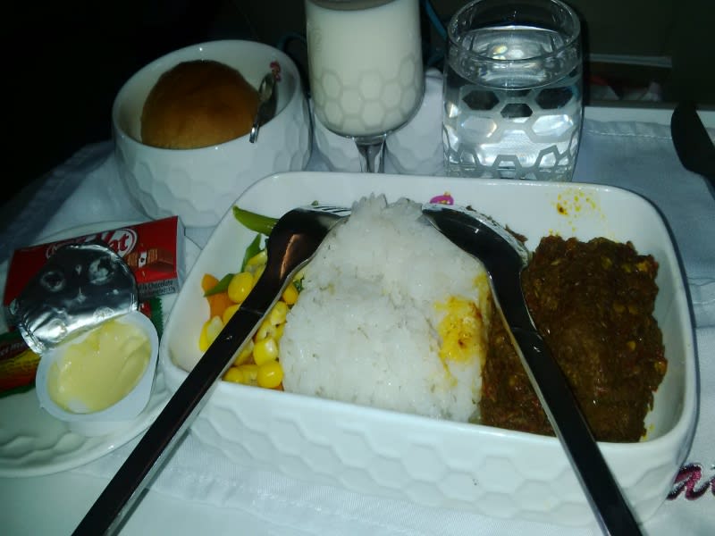 Menu makanan di kelas bisnis Batik Air lumayan enak