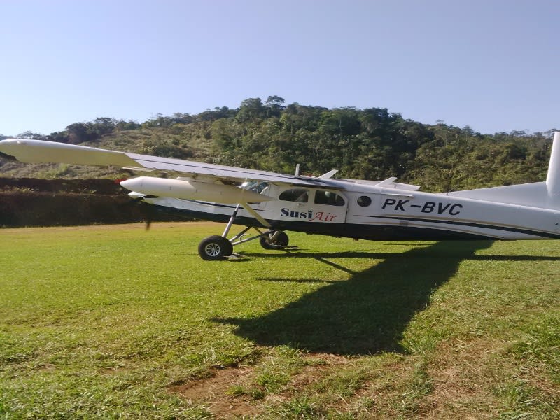 Pesawat Pilatus yang membawa Mendagri ke Long Nawang