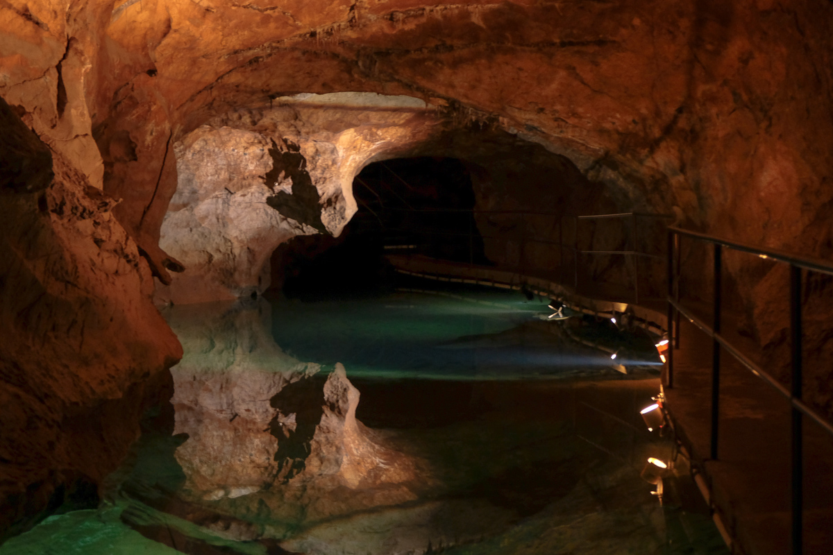 Pool of Reflections