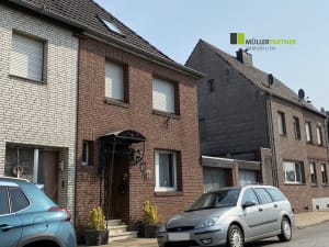 Ein-/Zweifamilienhaus mit Garage in ruhiger Lage in Linnich-Körrenzig