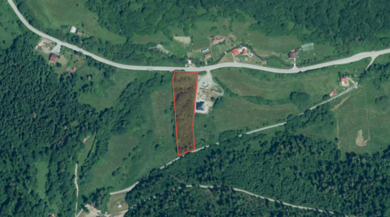 Predám slnečný pozemok v lokalite Nálepkovo