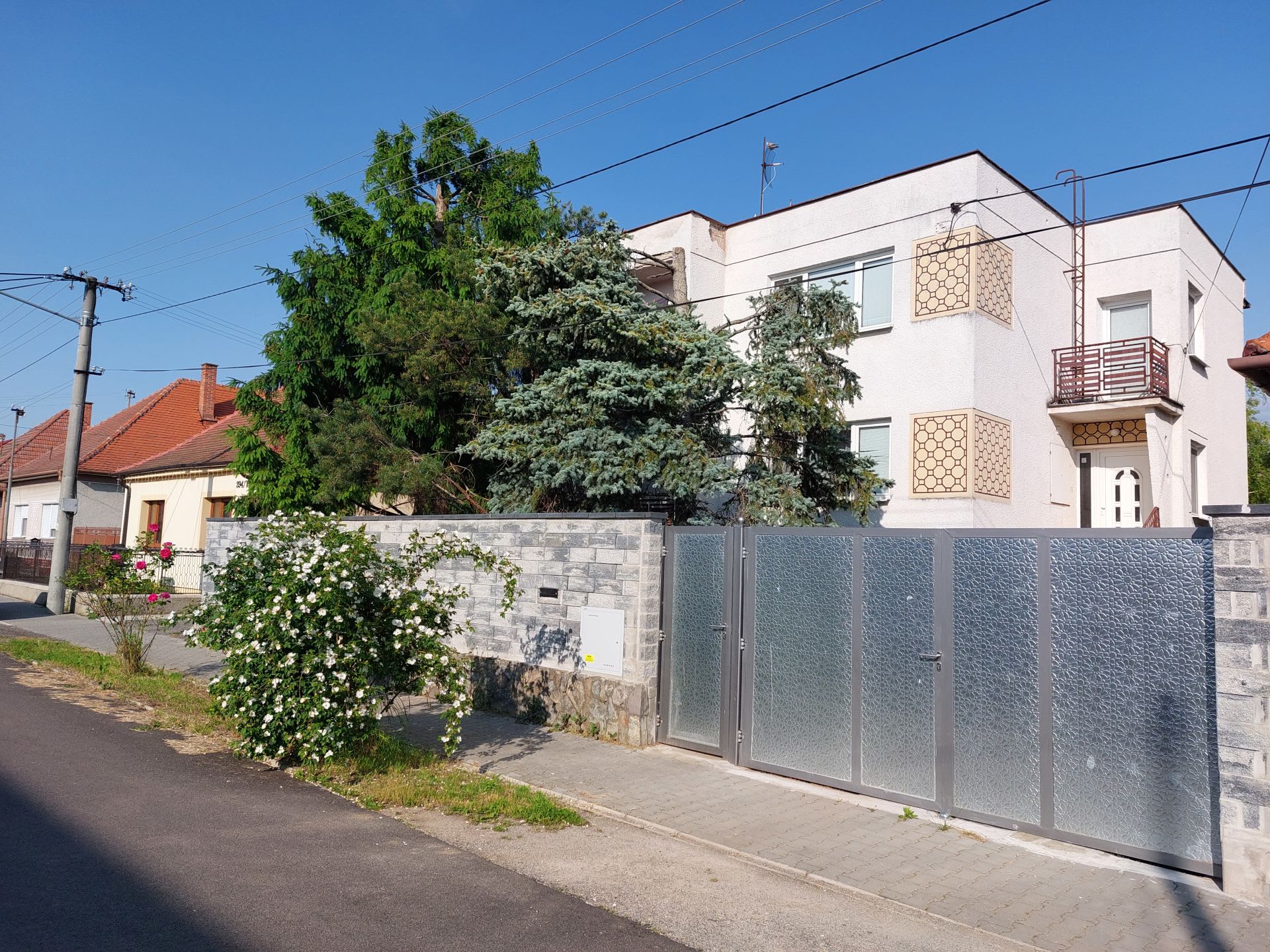 Predám obrovský dom v lokalite Ludanice
