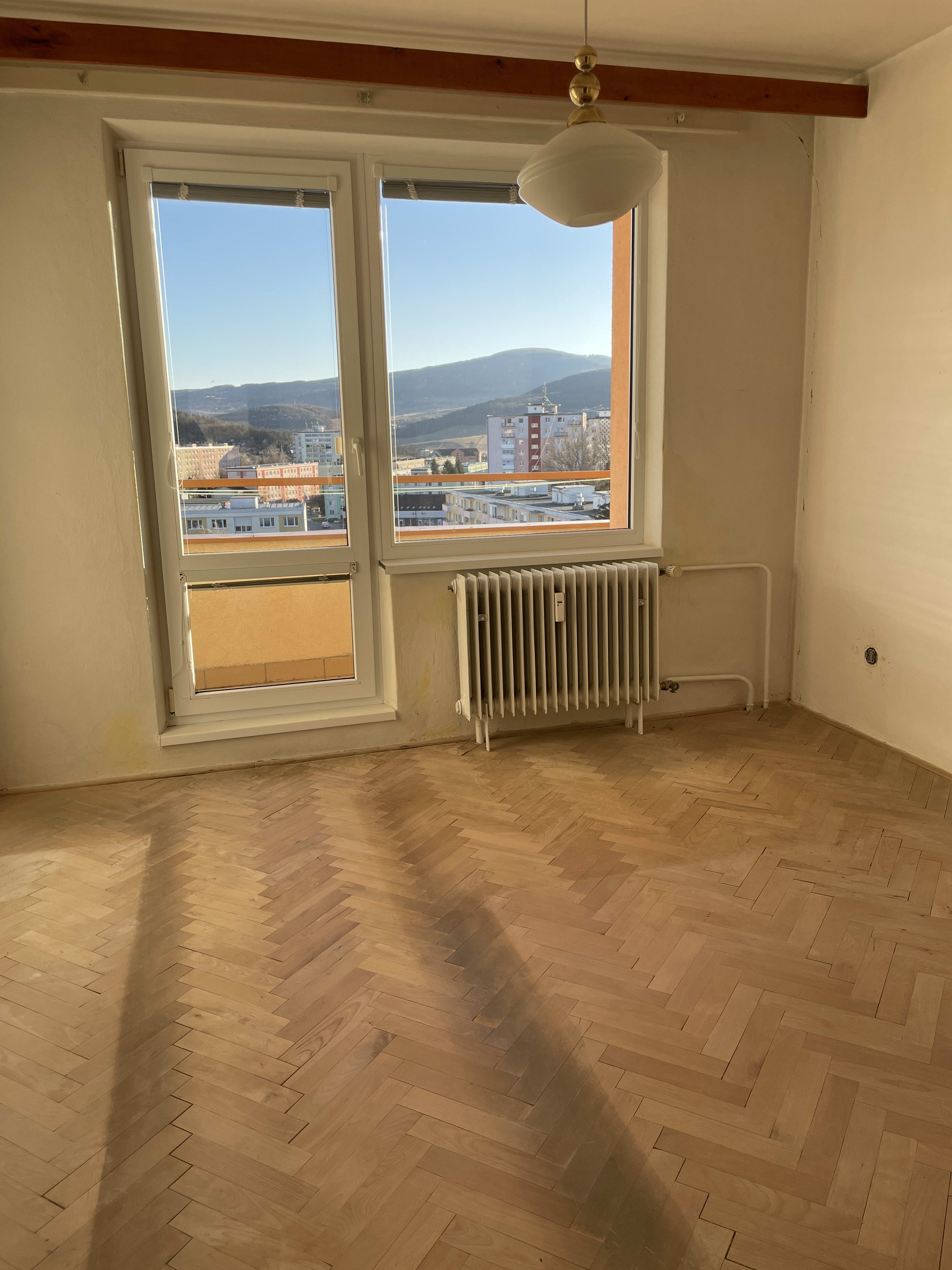 Predám slnečný byt v lokalite Detva - sídlisko