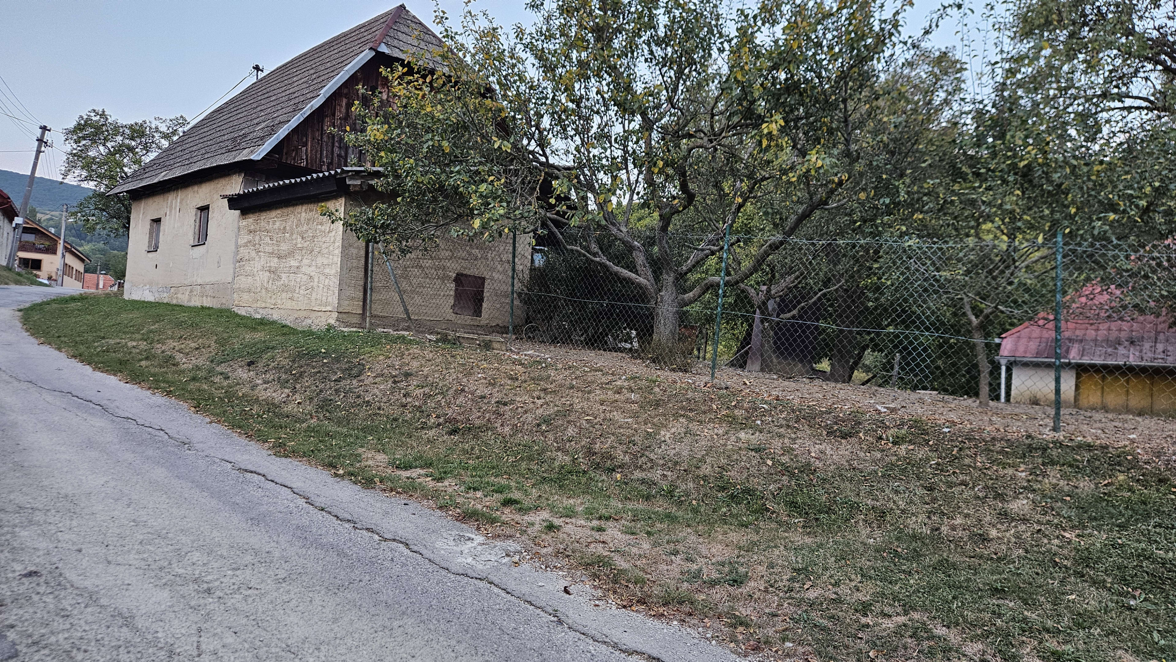 Predám slnečný pozemok v lokalite Lubina