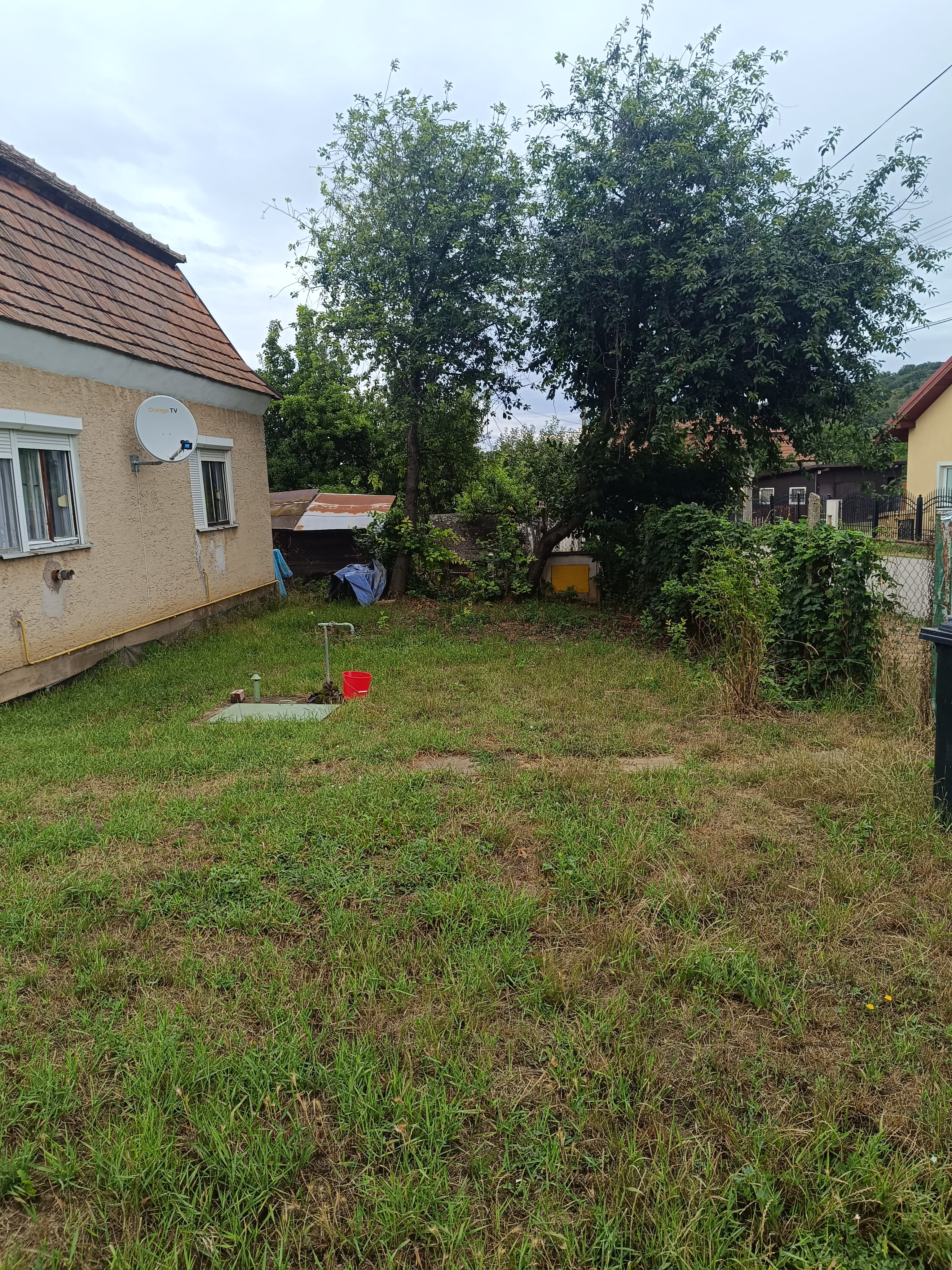 Predám slnečný dom v lokalite Semerovo