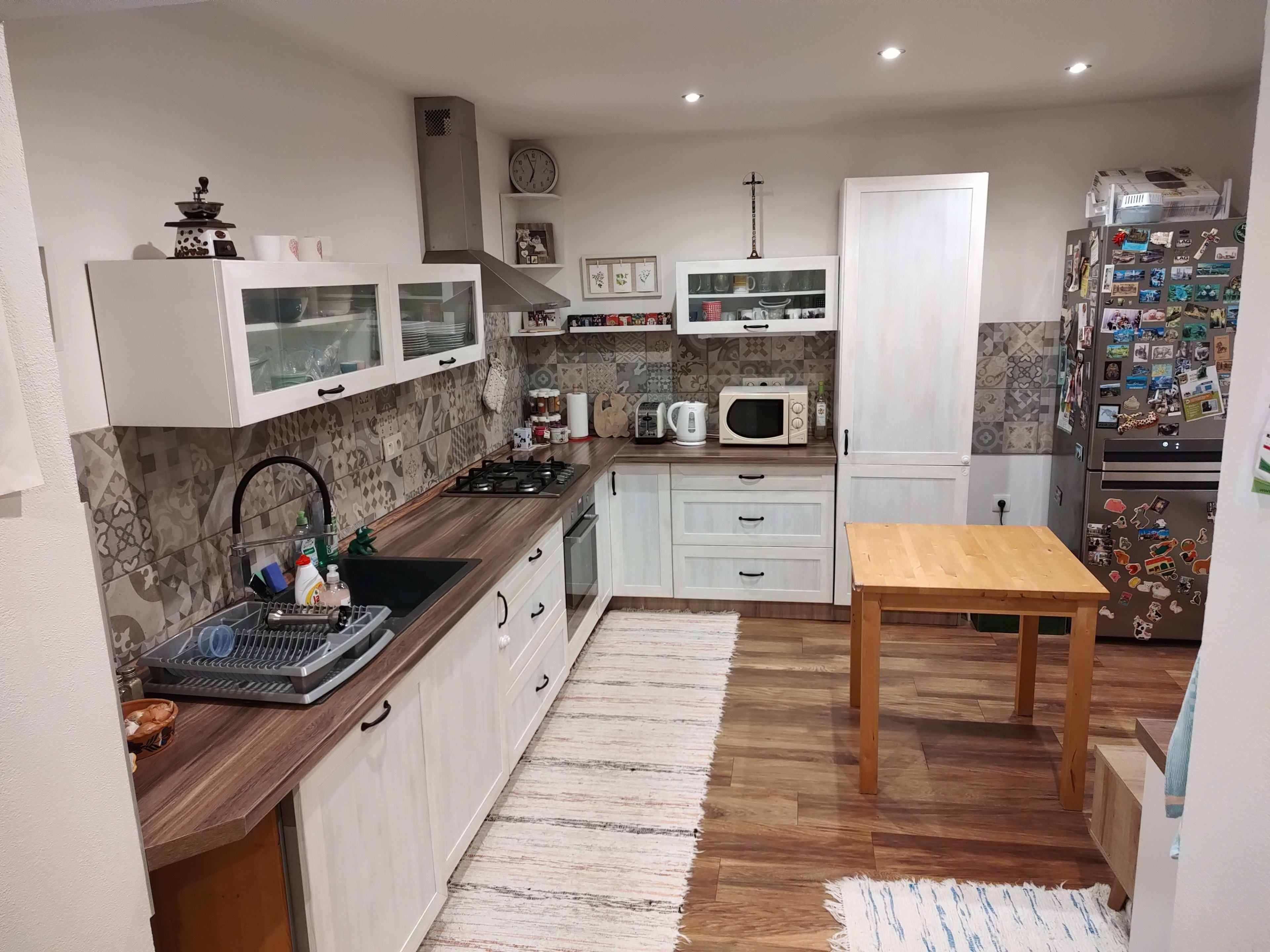 Predám Veľký dom v lokalite Mojmírovce