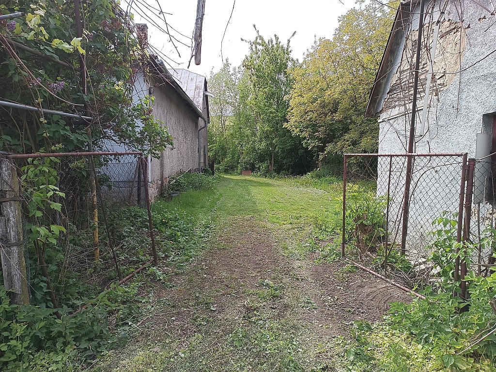 Predám Starší zachovalý dom v lokalite Nižný Hrabovec