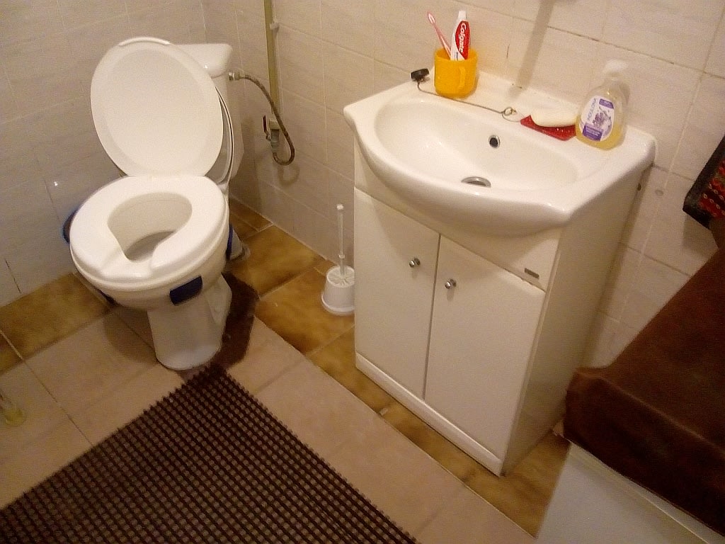 Predám Starší zachovalý dom v lokalite Nižný Hrabovec