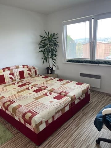 Predám slnečný dom v lokalite Slovenský Grob