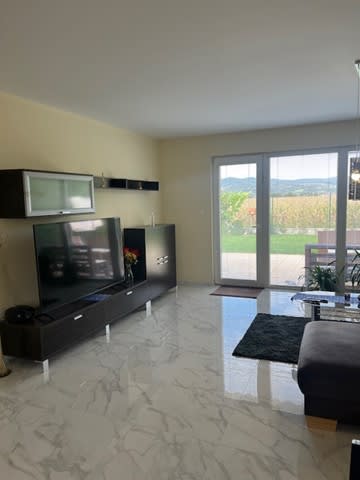 Predám slnečný dom v lokalite Slovenský Grob