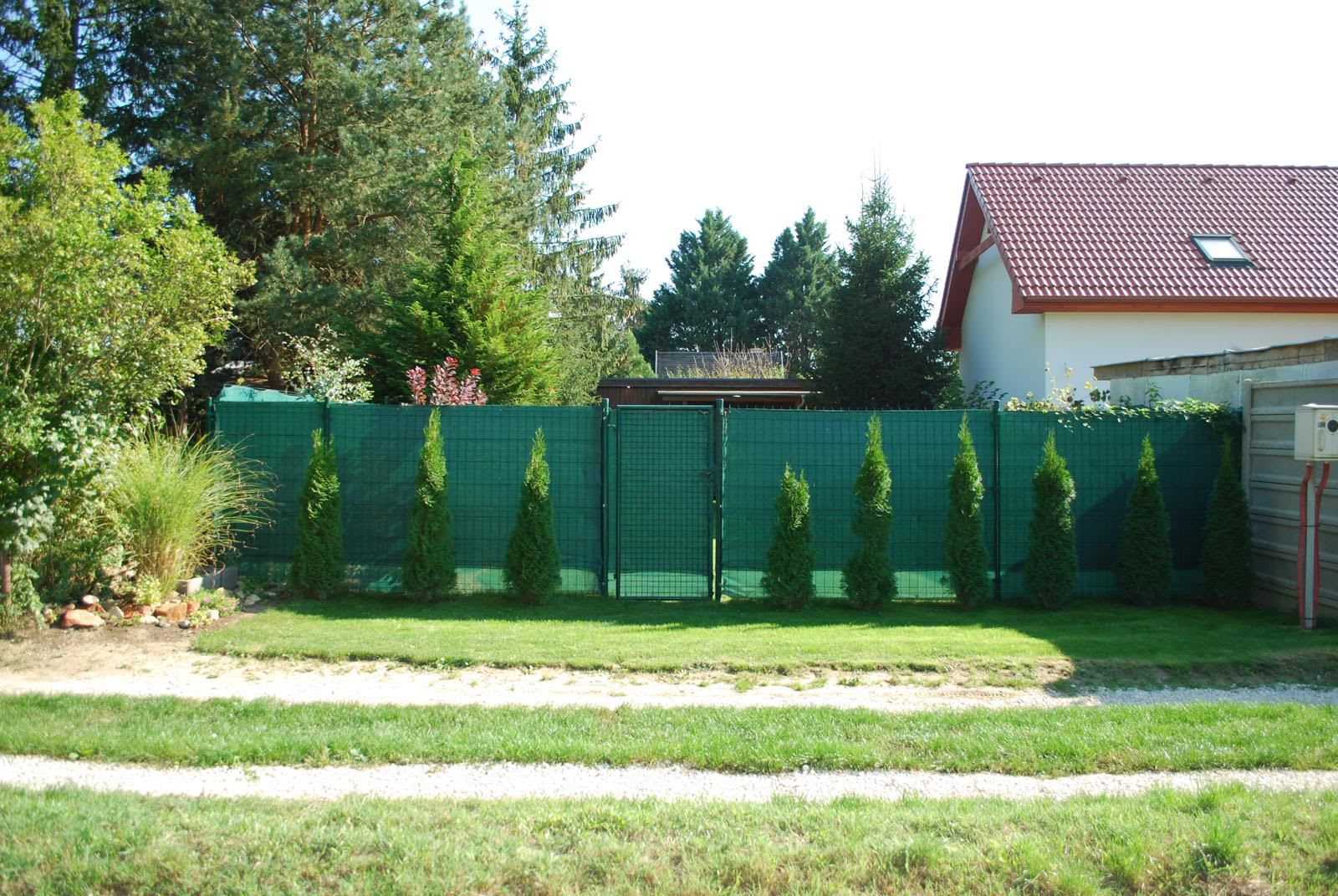 Predám slnečný pozemok v lokalite Dlhá nad Váhom