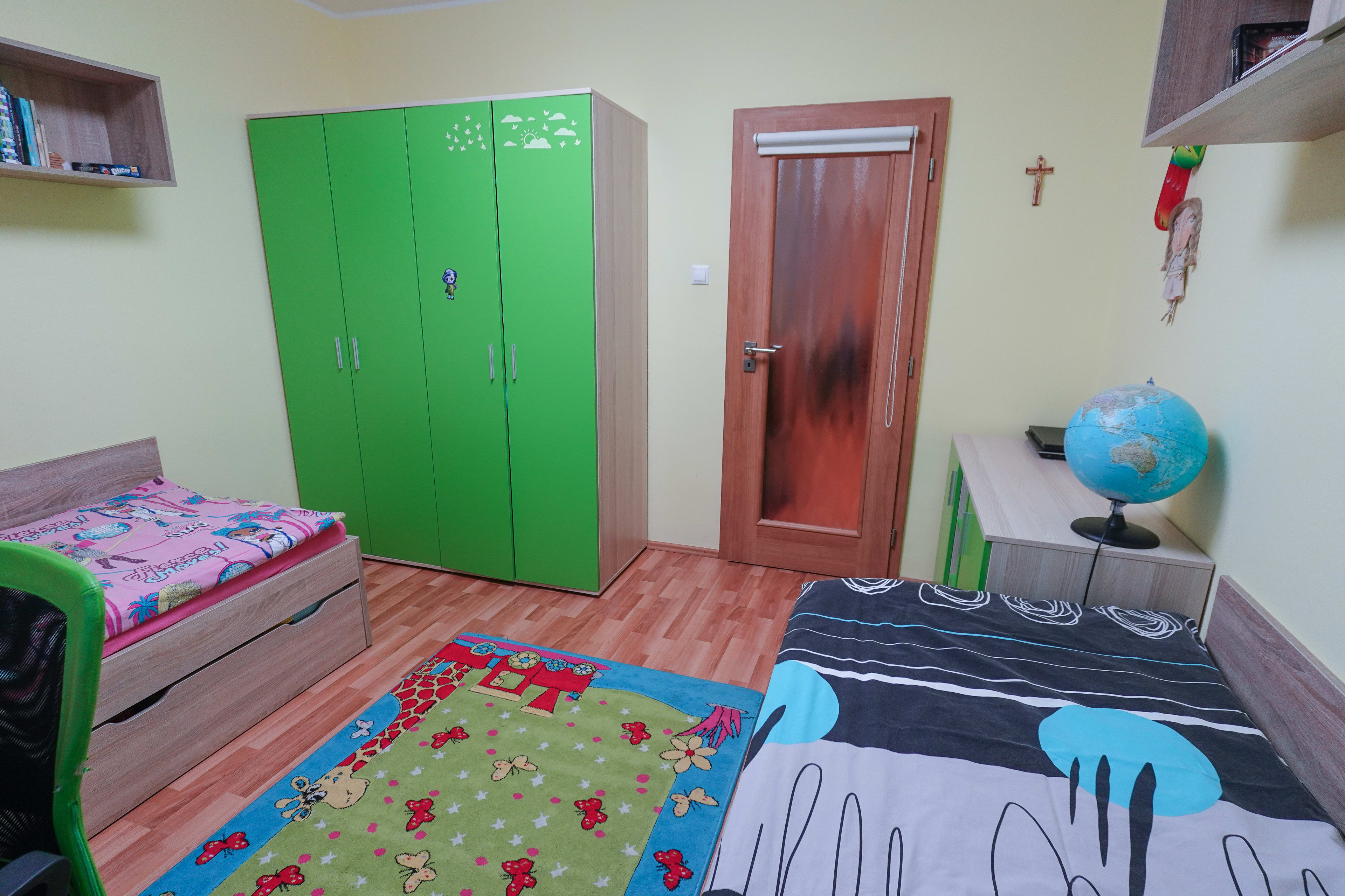 Predám slnečný byt v lokalite Ružinov