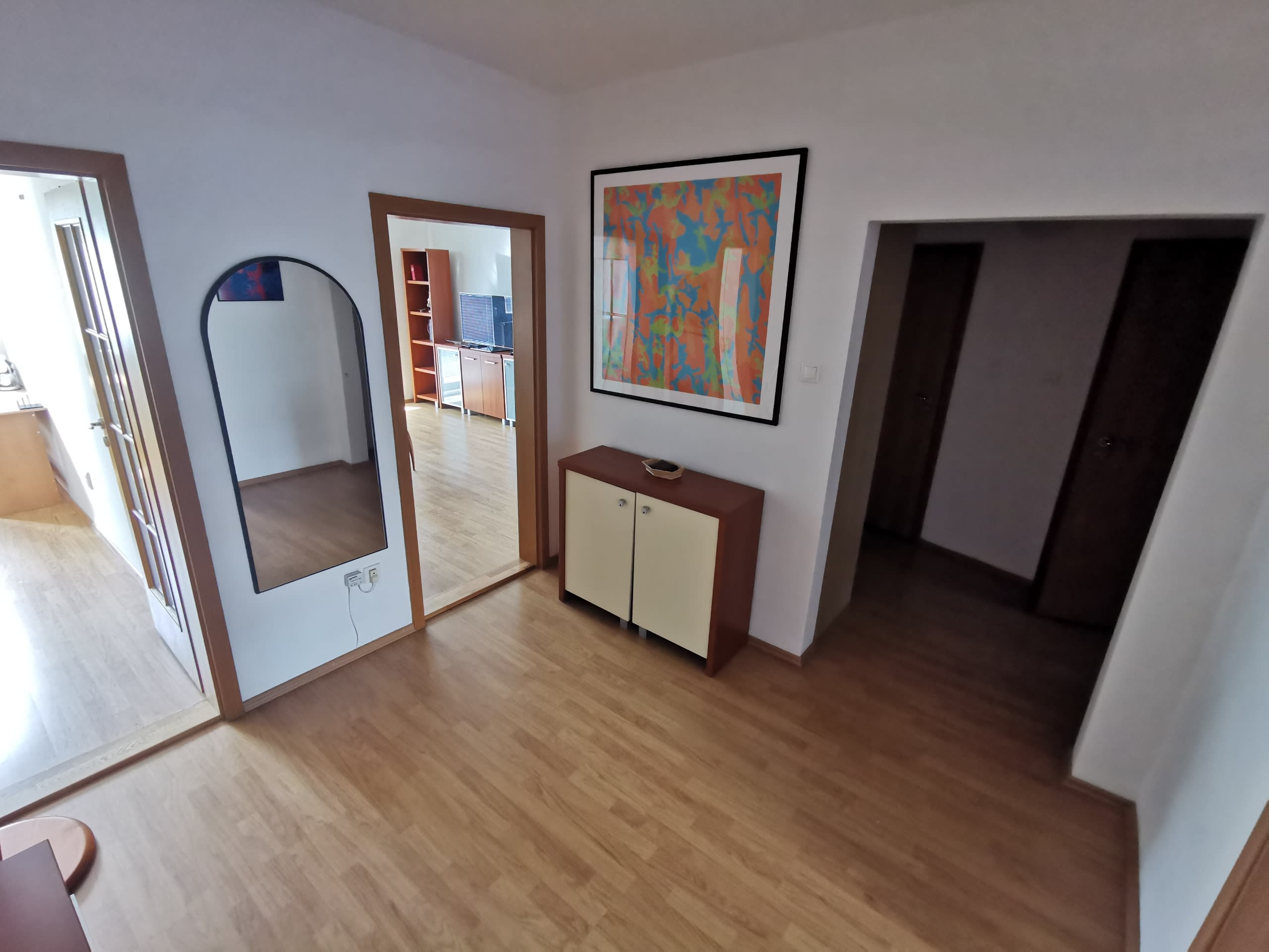 Prenajmem Priestranný byt v lokalite Karlova Ves