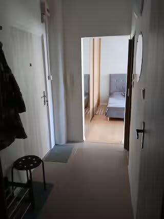 Predám  Štartovací  byt v lokalite Karlova Ves