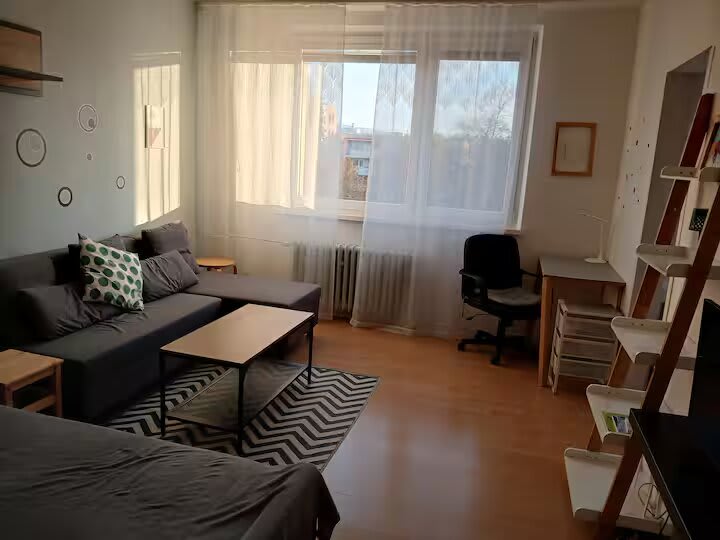 Predám  Štartovací  byt v lokalite Karlova Ves