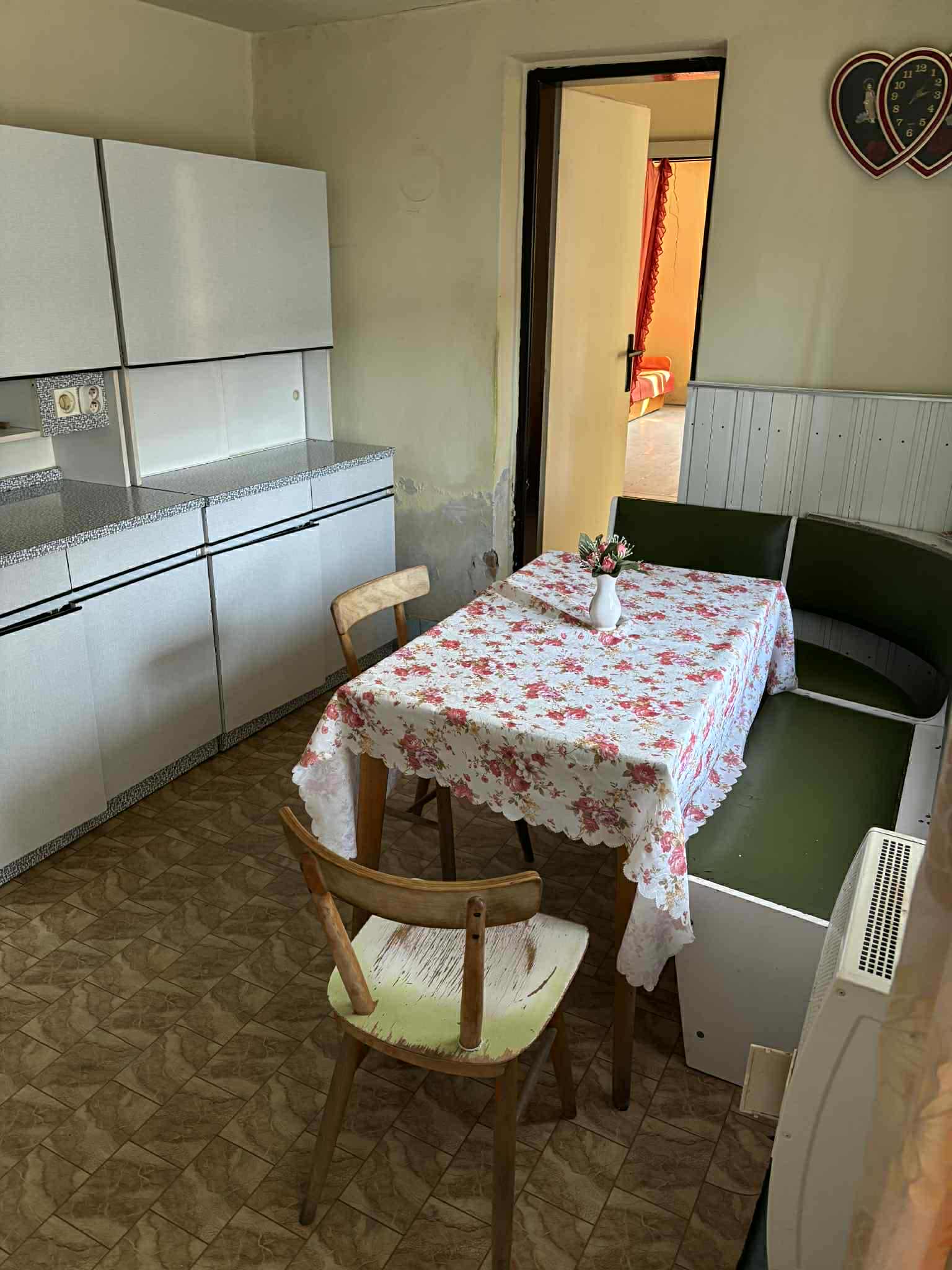 Predám Pozemok so starým domom dom v lokalite Ohrady