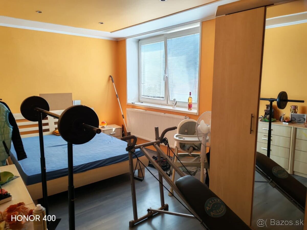 Predám obrovský dom v lokalite Streda nad Bodrogom