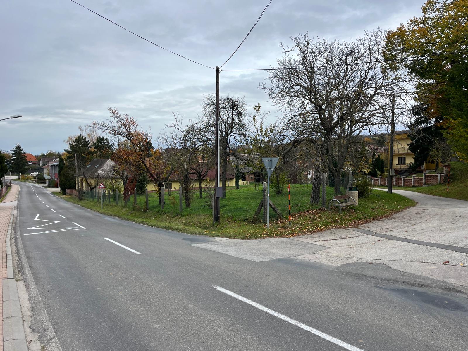 Predám Priestranný pozemok v lokalite Cerová