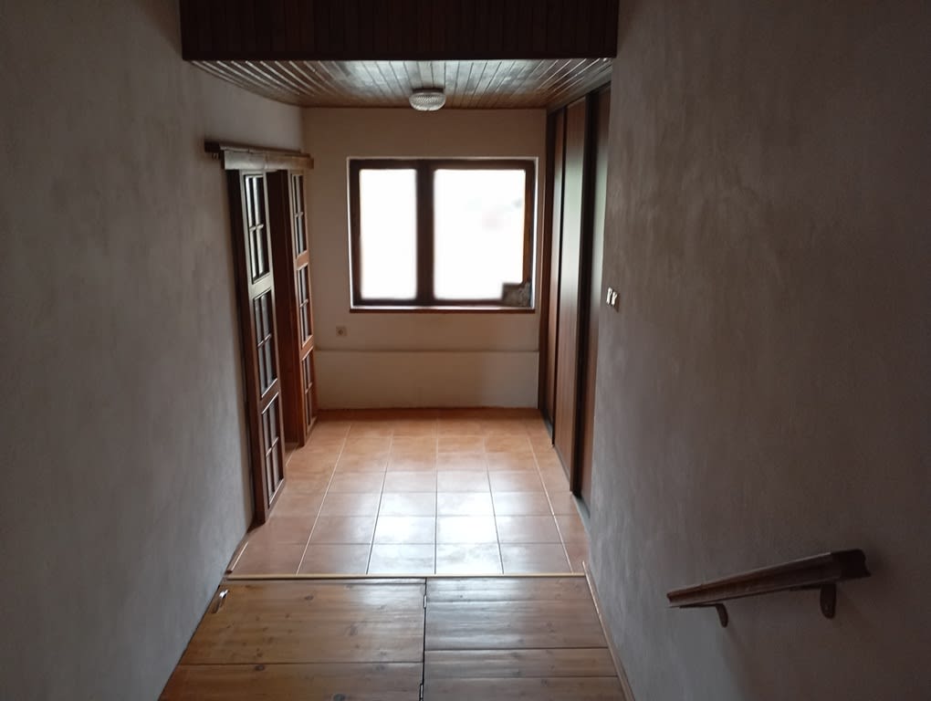 Predám slnečný dom v lokalite Nevidzany